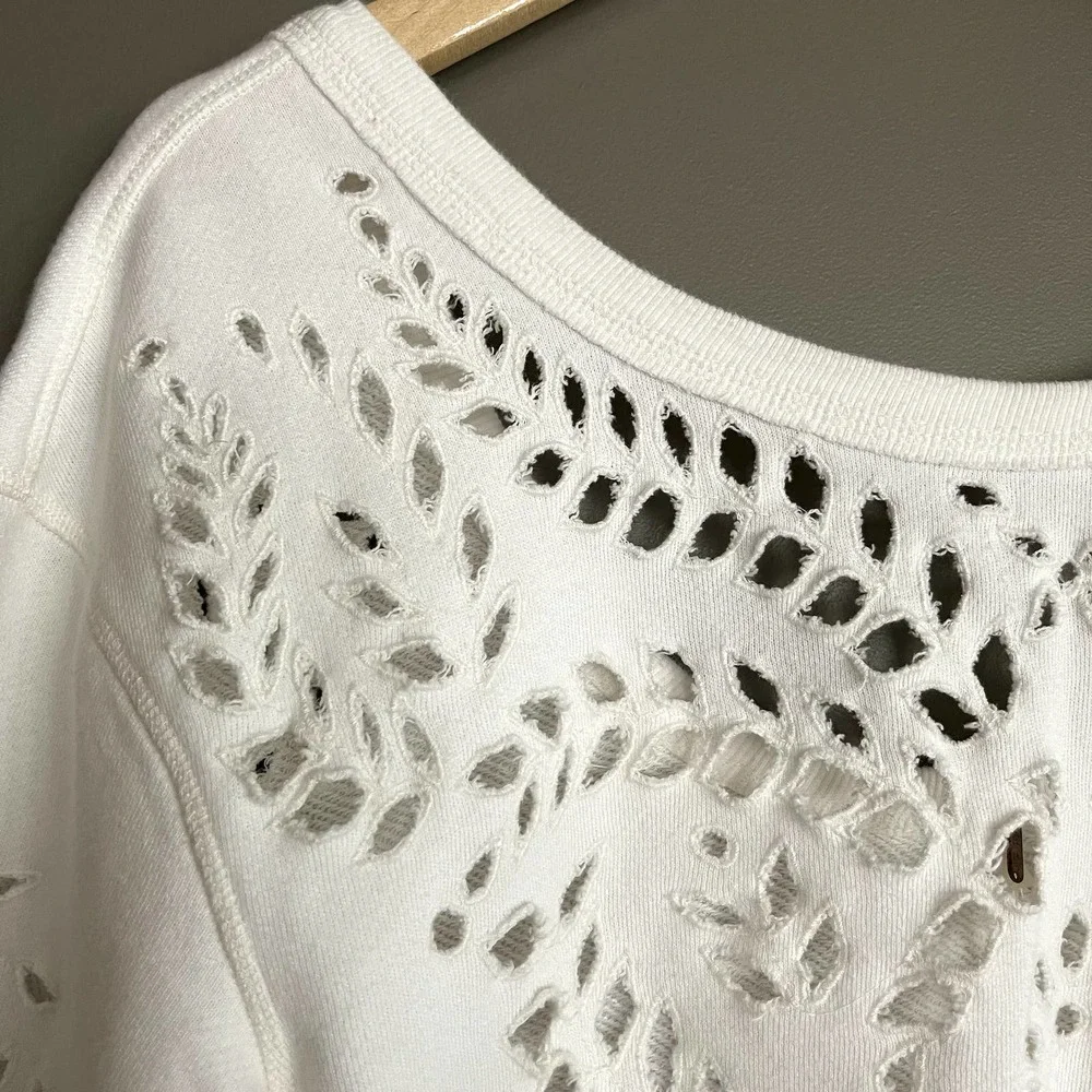 Free People Crumpette Cutwork Print Top Size XS Ivory Cropped Sweatshirt‎ Eyelet